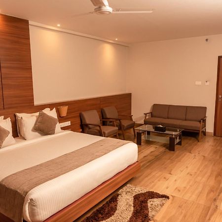 Hotel Tree Fern Dibrugarh Exteriör bild