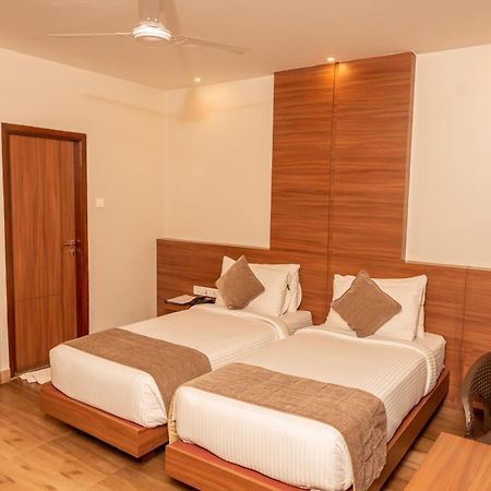 Hotel Tree Fern Dibrugarh Exteriör bild